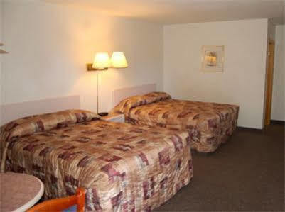 Chinook Motel 레스브리지 외부 사진